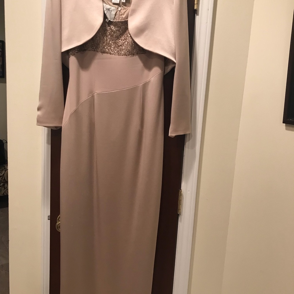 Very elegant dress with short jacket